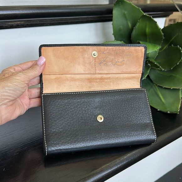 Dooney and Bourke, genuine, leather wallet, clutch handbag purse - Picture 3 of 7